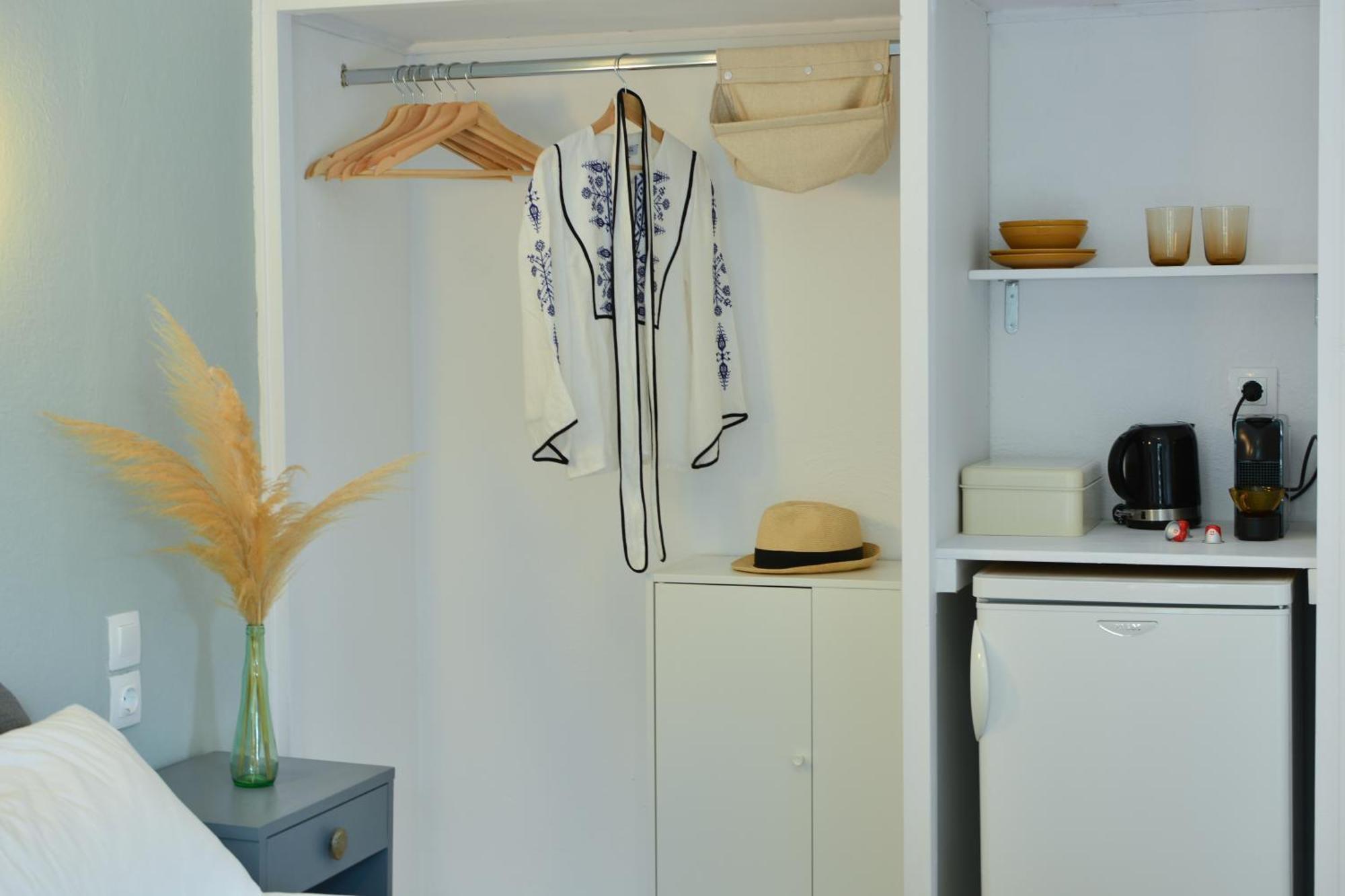 Greekowl Apartments Skiathos Town Ngoại thất bức ảnh