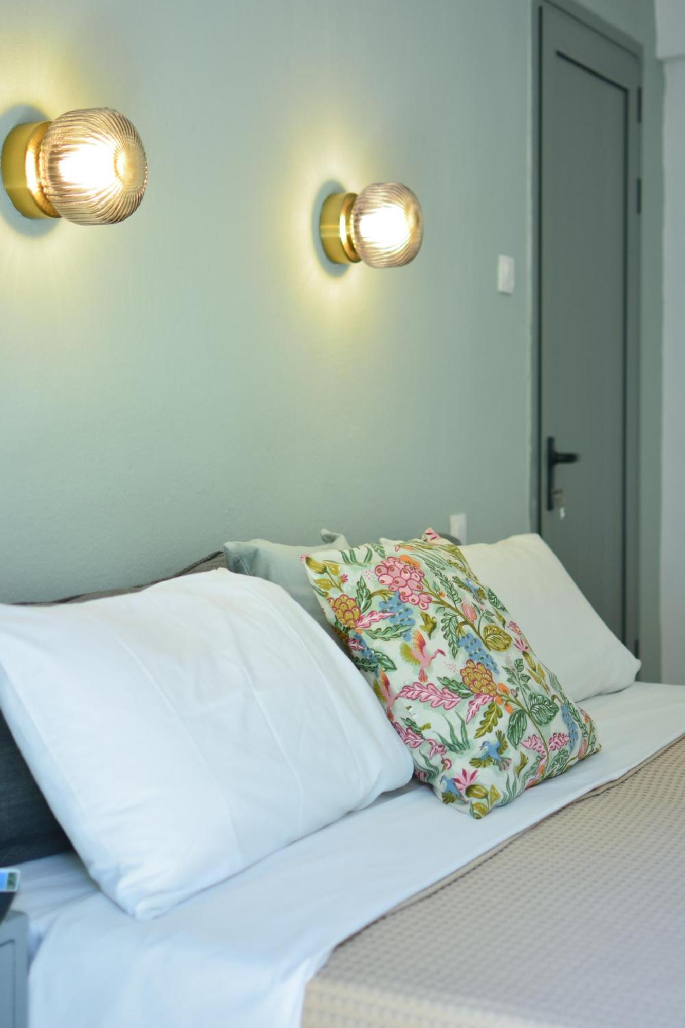 Greekowl Apartments Skiathos Town Ngoại thất bức ảnh